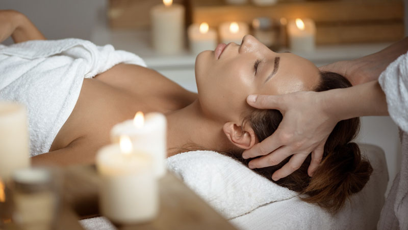 De-Stress-&-Detoxifying-Massage